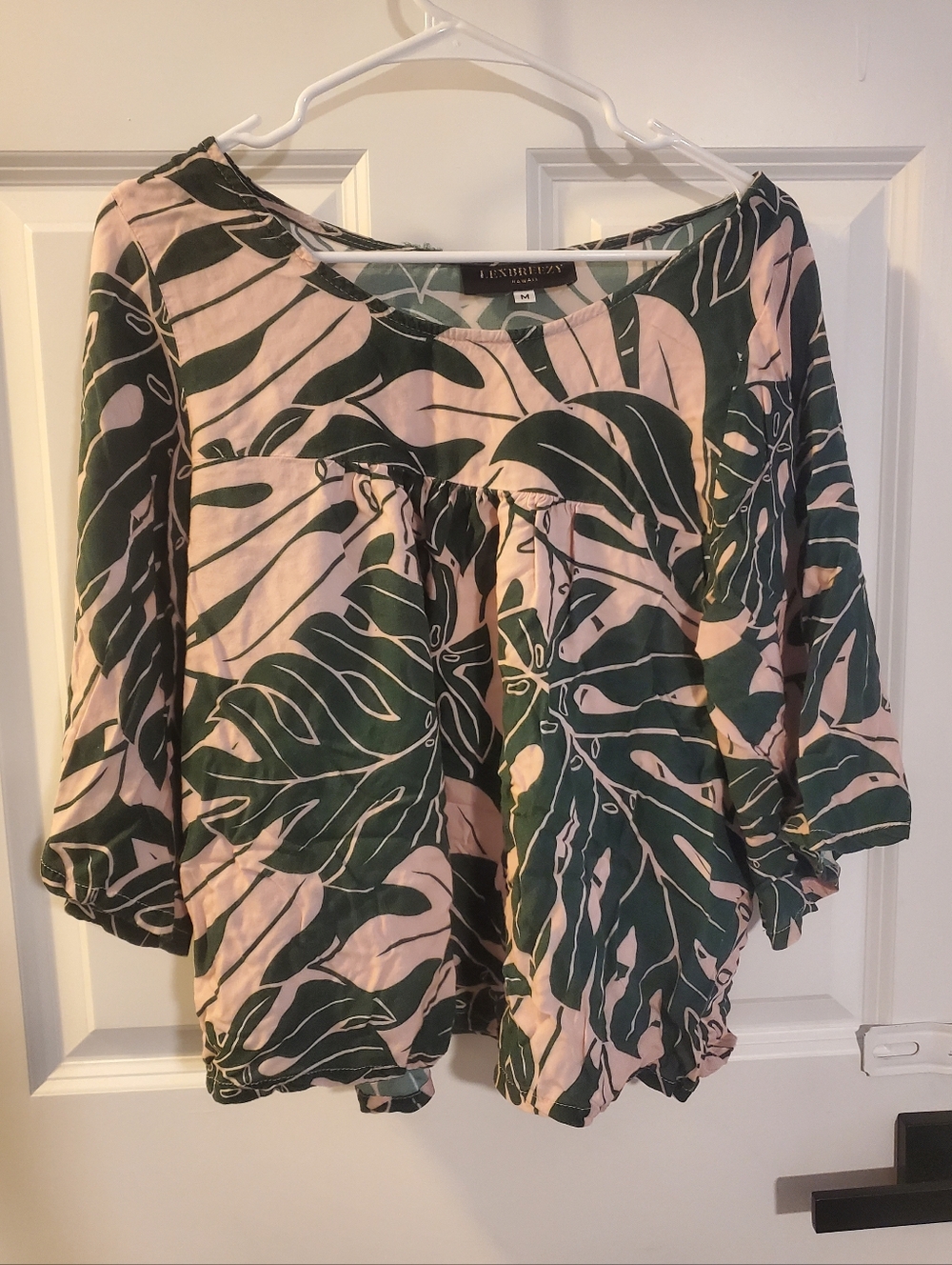 Lush Green & Blush Leaf Print Peasant Top by LEXBREEZY HILO HAWAII